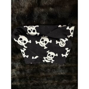 H&M Unisex Skull Scarf White black infinity sweater weight